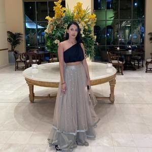 Meet your Posher, Salma